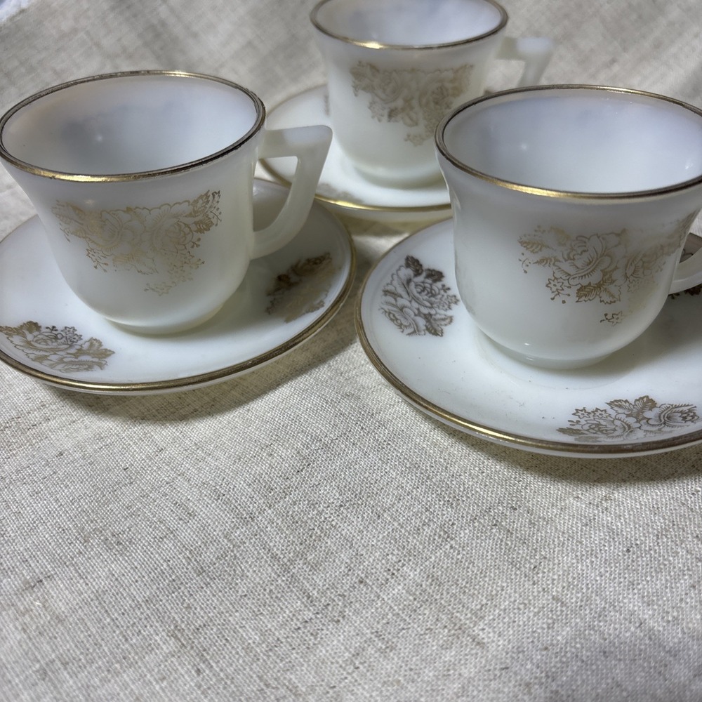 Vintage Tea Cup Set of 3 Saucers and Cups - Gold edged Rim